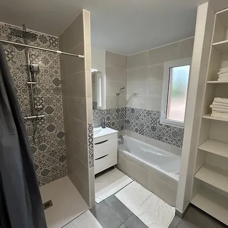 בית נופש Maison De *