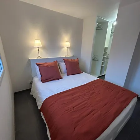 בית נופש Maison De *